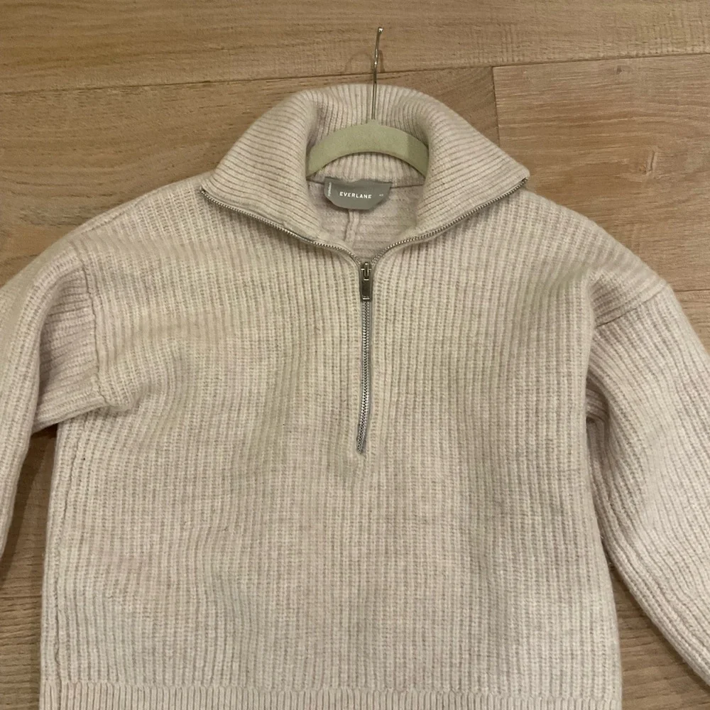 Everlane heathered oat THE HALF-ZIP SWEATER IN LUXE MERINO - Picture 2 of 6
